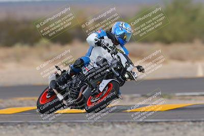 media/Sep-11-2022-SoCal Trackdays (Sun) [[81b7e951af]]/Turn 7 (1145am)/